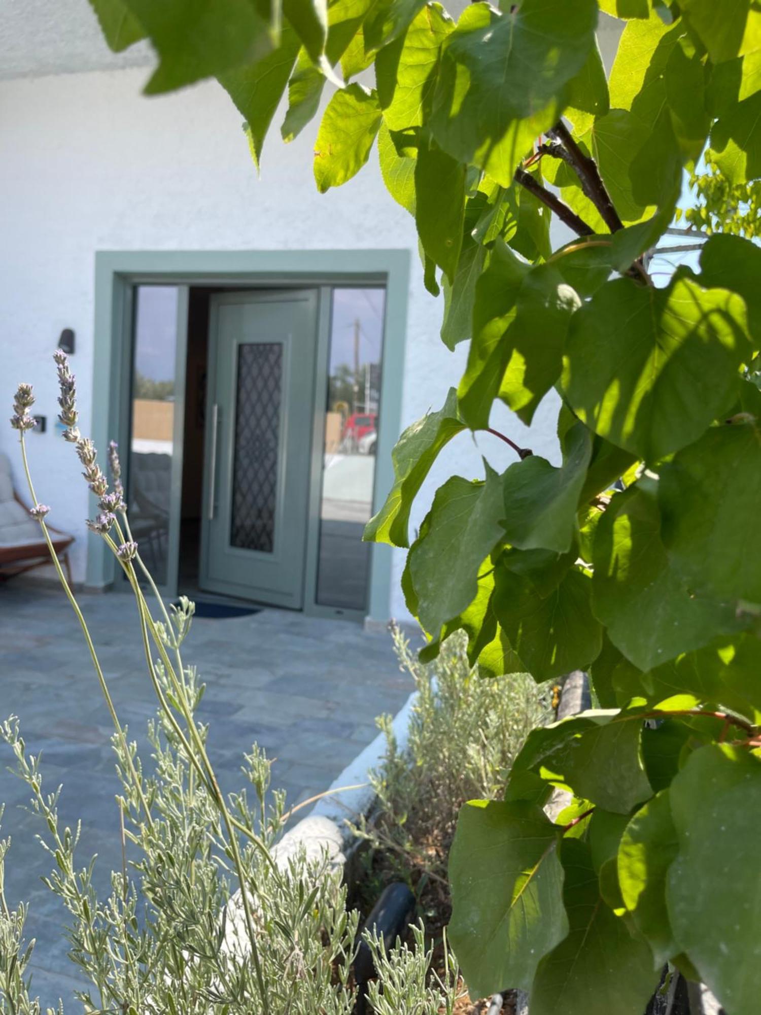 Staybridge Apartments, Mesongi Exterior photo